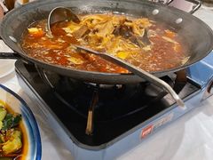 -霄汉牛三鲜湖北砂锅菜(万松园2店)