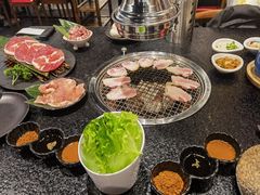 -喵小乙碳火烤肉(大坪协信星光天地店)