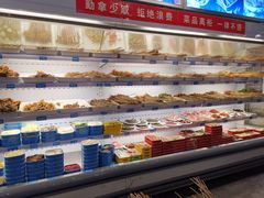 自助取餐区-让签签飞小郡肝串串香(春熙路形象店)