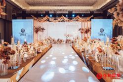 -花轿喜屋婚礼策划