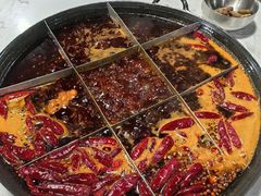 -铜元老码头鳝鱼火锅