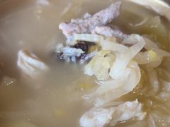 铜锅酸菜炖软骨-小吊梨汤·北京菜(香山店)