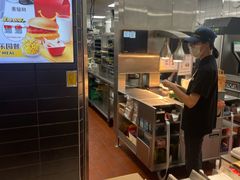 -麦当劳(龙洞店)