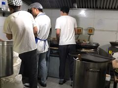 -宝瑞门钉肉饼店