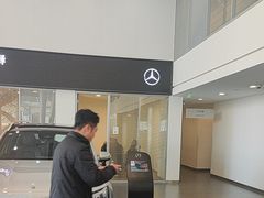 -天津波士信达奔驰4S店(卫津南路店)