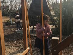 -田园东方蜜桃村的田野营地