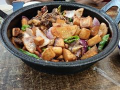 -老钟家烤羊排·敦伊阁清真餐厅胡羊焖饼