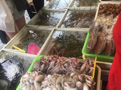 -拉威海鲜市场