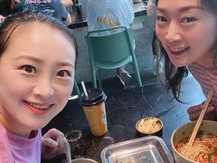 -臻老板牛肉面(光华路SOHO店)