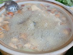 -东巴谷野生菌火锅餐厅