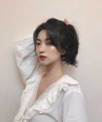 -BULB STUDIO 巴柏明星发型工作室