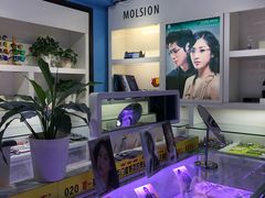 -提一眼镜·蔡司·依视路(小寨店)