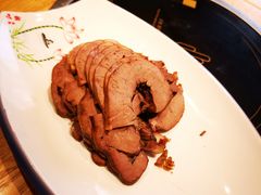 -头上红煨盐鸡·非遗院子餐厅