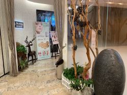 -AKOZO Beauty Salon