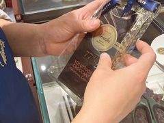 -VENCHI 闻绮(北京国贸商城店)