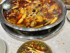 -肖肖酸萝卜鱼火锅(总店)