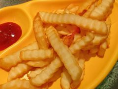 -名星会量贩式KTV旗舰店(盈熙广场店)