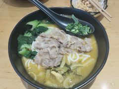 -三千粉牛肉米粉(来客茂店)