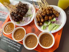 -东海岸人工湖美食村