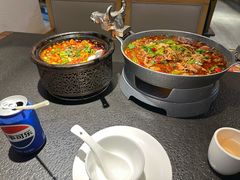 -万重锦·人文川菜馆(骡马市店)