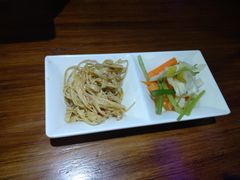 -多嘴肉蟹煲(华联店)