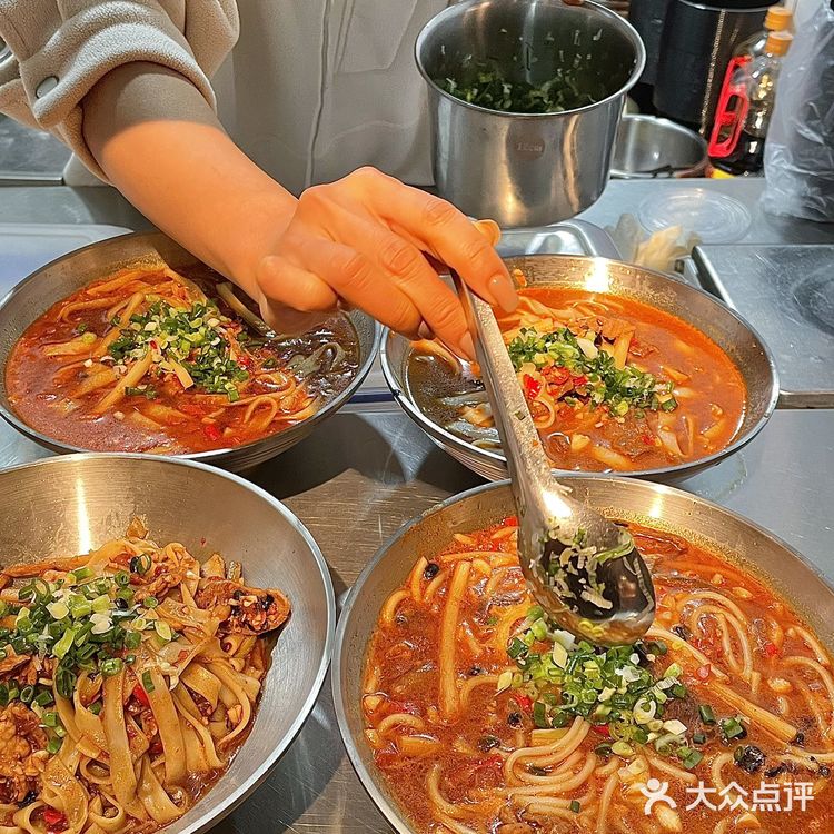 来万家丽，我唯一想去吃的一家粉店… 