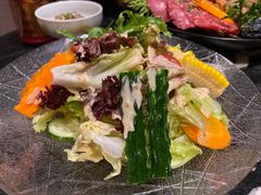 -山川小町·极番烧肉(新地假日广场店)