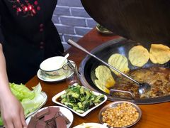 -曹丞相·地锅鸡·地锅鱼(武林店)