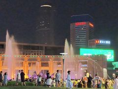-泉城广场