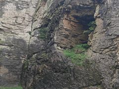 -燕子河大峡谷天坑仙境