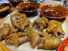 -先启半步颠小酒馆(常熟万达广场店)