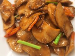 鹅肝酱炒杏鲍菇-烤肉季饭庄