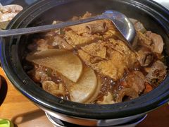 -钳小厨疯味1987肉蟹煲(美一城广场店)