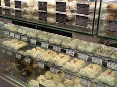 -白玉兰食品甜凤店(合生汇店)