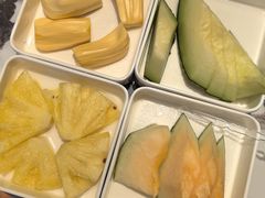 -涨巢·潮玩水疗局