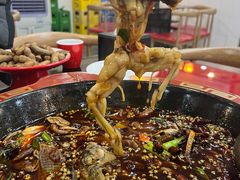 -烧哥美蛙肥肠鱼火锅·十五年社区店