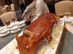 鸿运金猪全体-博林天瑞喜来登酒店·西丽尚膳