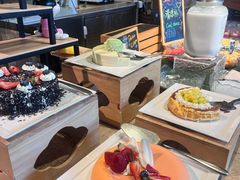 -大中华希尔顿酒店-念自助餐·嗨啤·小龙虾