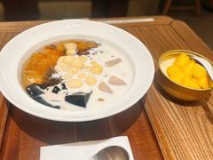 -RUXU入续糖水铺与包(卓悦中心店)