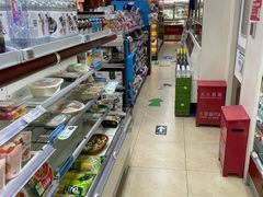 -全家便利店(王府井大街店)