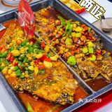 鲜活烤鱼，一鱼两吃，神了[调皮]