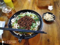 -丽虹云南过桥米线(兴工街店)