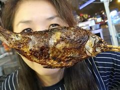 -何师烧烤·香辣蟹·川菜·30年老品牌(太古里旗舰店)