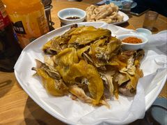 -头上红煨盐鸡·非遗院子餐厅