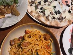 -JINNS锦时 steak&pizza(浸信会礼拜堂旧址店)