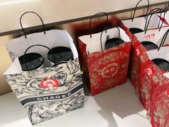 -霸王茶姬(上海恒基名人店)