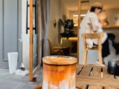 Dirty-infinite cafe