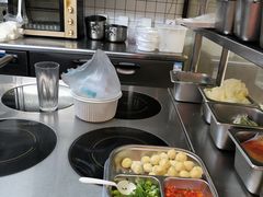 -灵芝妹子海鲜米线(劳动公园店)