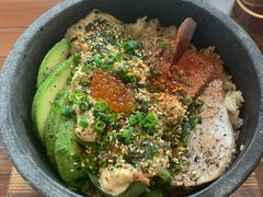 吞拿鱼牛油果饭-ATLAS COFFEE(雅居乐中心店)