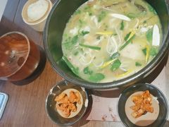 -银米·云南传统过桥米线(双廊黑金冠店)